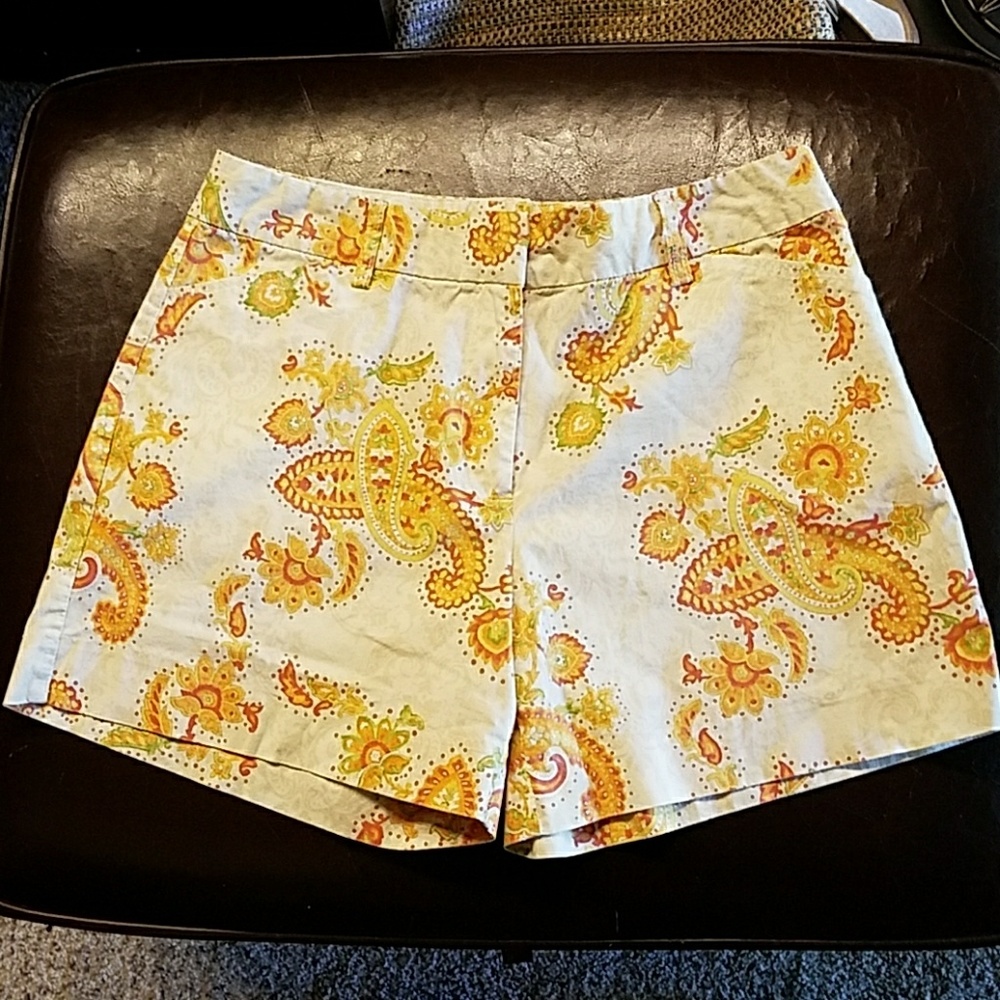 High-waisted shorts, Khakis Int. EUC